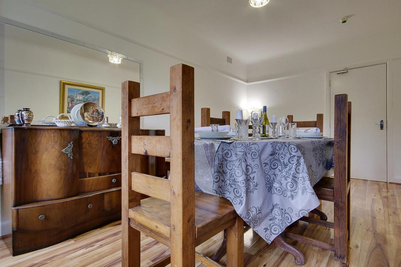 Cragside Villa With Hot Tub Борнмут Экстерьер фото